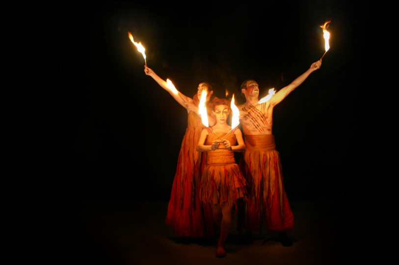 Cinzia Fossati | costumes | fire show | Sonnenflammen